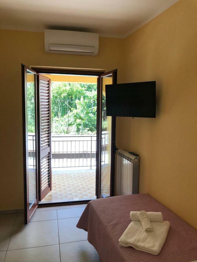 Casa Vacanze Nonna Suocera San Severino Екстер'єр фото